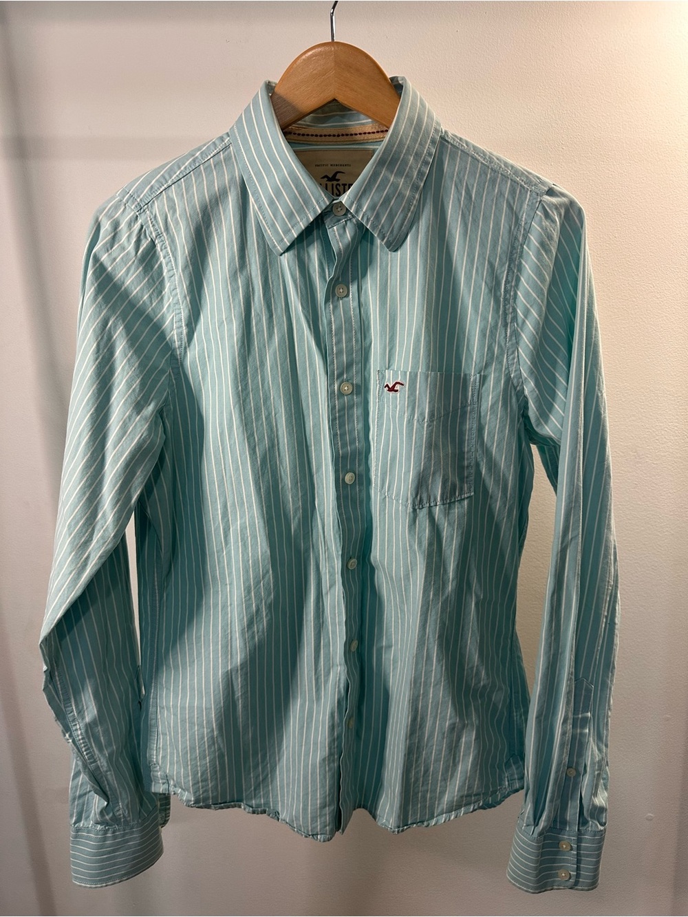 Hollister Men's Mint Green and White Striped Button-Up Shirt